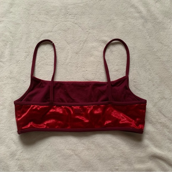 Vintage Red Satin Reversible Bra - Picture 3 of 6